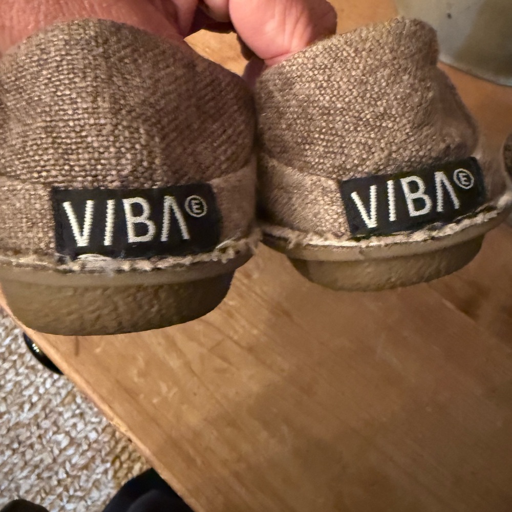 VIBA Casual Brown Slip-On Shoes. Linen uppers